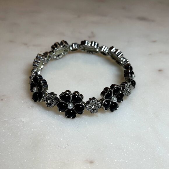 Charming Charlie Black And Silver Flower Stretch Bracelet - Picture 2 of 5
